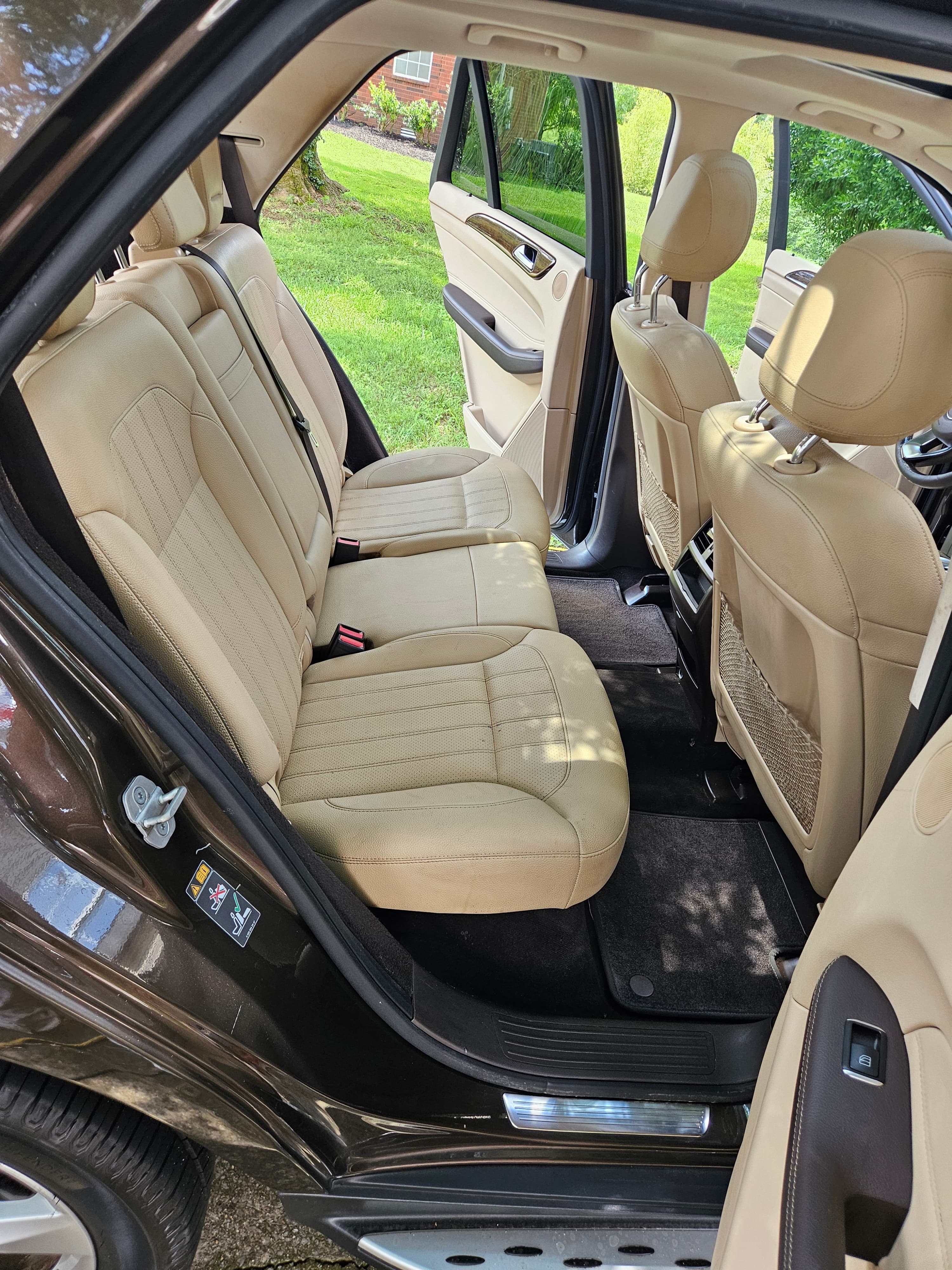 Interior Details mobile detailing result by Refine Mobile Detailing in Murfreesboro, TN — photo 3